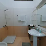 Sea View With Private Garden 2 아파트