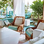 아파트 Sea View With Private Garden 2 *