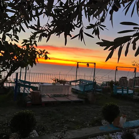 Sea View With Private Garden 2 아파트 Durrës